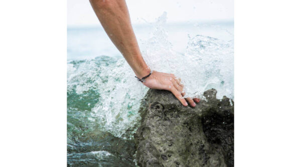 4ocean karkötő - Cápa