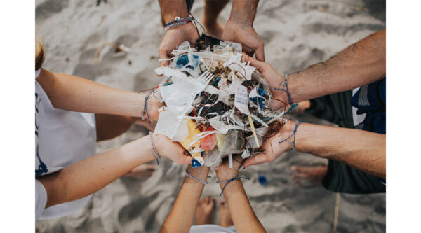 4ocean karkötő - Cápa