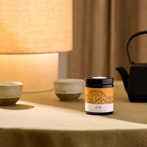 zerohero, zero waste életmód, fenntartható konyha, tea üvegben, nő tea