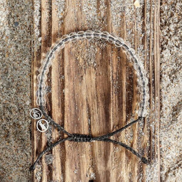 4ocean karkötő - Cápa