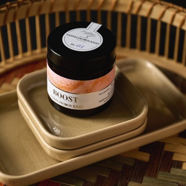 zerohero, zero waste életmód, fenntartható konyha, tea üvegben, fűszerkeverék, superfood